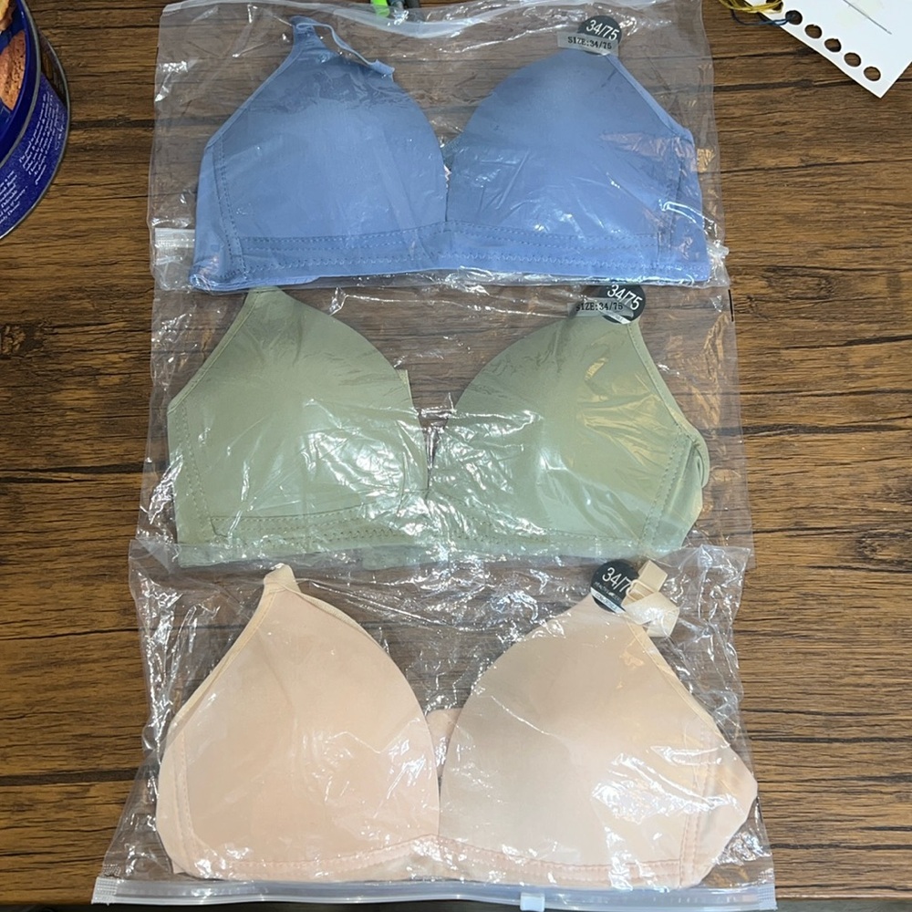 Set of 3- Amazon Seamless Wire Free Bras- Small